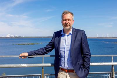 Cottbuser Ostsee DEU/Deutschland/Brandenburg/Cottbus/Merzdorf, 11.04.2024, Cottbuser Ostsee - Tobias Schick (SPD), Oberb-stock-foto