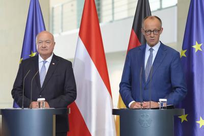 Pressekonferenz Bundeskanzler Merz mit dem  Oesterreichischen Bundeskanzler Stocker-stock-foto