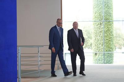 Pressekonferenz Bundeskanzler Merz mit dem  Oesterreichischen Bundeskanzler Stocker-stock-foto