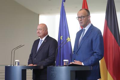 Pressekonferenz Bundeskanzler Merz mit dem  Oesterreichischen Bundeskanzler Stocker-stock-foto