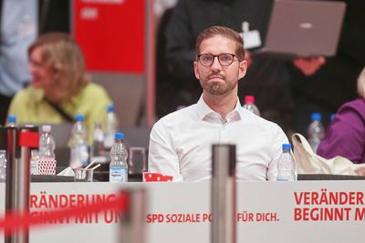 Berlin, Deutschland, 28.06.2025: CityCube: 42. SPD-Bundesparteitag: Stellvertretender Regierungssprecher Steffen Meyer *-stock-foto