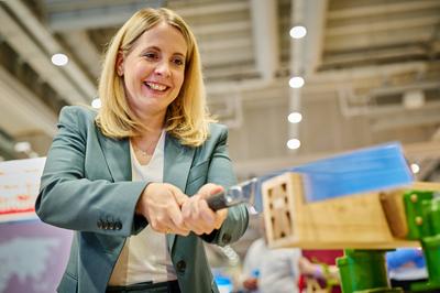 SPD-Bundesparteitag - Verena Hubertz-stock-foto