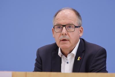 Stefan K?rzell, Mitglied des Gesch?ftsf?hrenden Bundesvorstands des Deutschen Gewerkschaftsbundes (DGB), Deutschland, Be-stock-foto