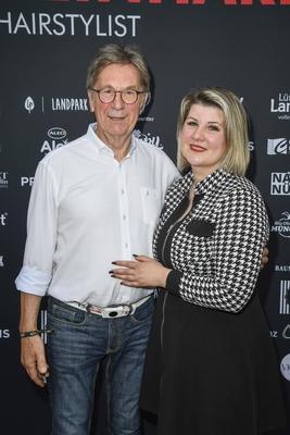 Arno Funke - Dagobert und Janine Becker zu Gast bei der Eroeffnung VIP Opening des neuen Deinhard Salons am 28.Juni 2025 in Berlin *** Arno Funke Dagobert and Janine Becker as guests at the VIP opening of the new Deinhard Salon on June 28, 2025 in Berlin-stock-foto