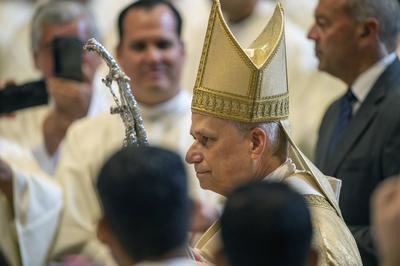 ITALY -   POPE LEO XIV  LEADS A ,ASS WITH PRIESTLY ORDINATIONS INSIDE THE ST PETER'S BASILICA AT THE VATICAN   - 2025/6/27-stock-foto