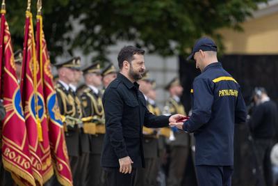 Ukrainian President, Volodymyr Zelenskyy, awards distinguished individuals the highest state awards-stock-photo