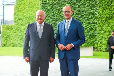 Bundeskanzler Merz empf?ngt den Oesterreichischen Bundeskanzler Stocker-stock-foto