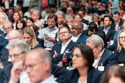 2025-06-27,Berlin,Bundesparteitag der SPD im CityCube,Carsten Schneider Bundesminister f?r Umwelt, Naturschutz und Reakt-stock-foto