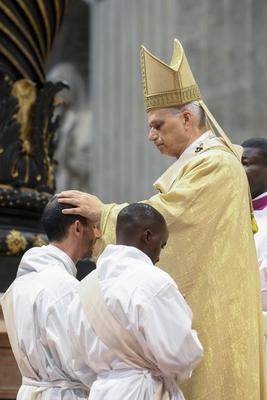 ITALY -   POPE LEO XIV  LEADS A ,ASS WITH PRIESTLY ORDINATIONS INSIDE THE ST PETER'S BASILICA AT THE VATICAN   - 2025/6/27-stock-foto