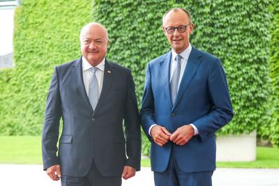 Bundeskanzler Merz empf?ngt den Oesterreichischen Bundeskanzler Stocker-stock-foto