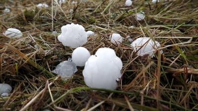 Wetterchaos in Mitteleuropa. Unwetter zogen ?ber weite Teile Deutschland und ?sterreich hinweg. In ?sterreich gab der Ka-stock-foto