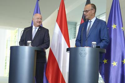 Pressekonferenz Bundeskanzler Merz mit dem  Oesterreichischen Bundeskanzler Stocker-stock-foto