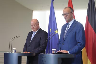Pressekonferenz Bundeskanzler Merz mit dem  Oesterreichischen Bundeskanzler Stocker-stock-foto