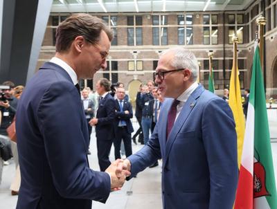 Antwerpen Hafen CDU NRW Regierung-stock-photo