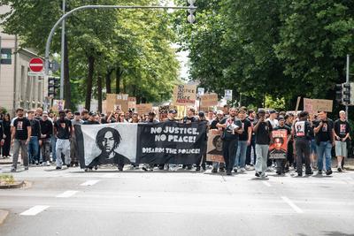 Gerechtigkeit fuer Lorenz, Demonstration in Oldenburg, Buendnis Gerechtigkeit fuer Lorenz, 20.06.2025-stock-foto