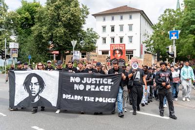 Gerechtigkeit fuer Lorenz, Demonstration in Oldenburg, Buendnis Gerechtigkeit fuer Lorenz, 20.06.2025-stock-foto
