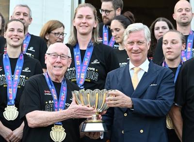 King Philippe Receives The Belgian Cats-stock-foto