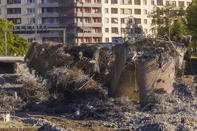 Abbruch der Carolabr?cke in Dresden-stock-foto