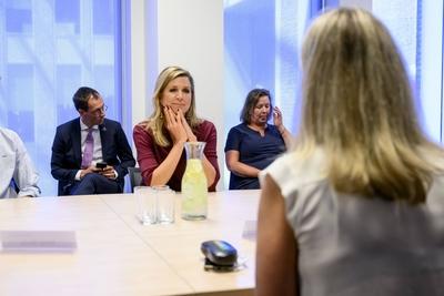 Queen Máxima pays working visit to Radboud University Medical Center, Nijmegen, The Netherlands-stock-foto