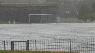 Schwere Gewitter und ein Hagelunwetter haben die Hitze in Baden-W?rttemberg abrupt beendet. Gegen 13 Uhr entluden sich h-stock-foto