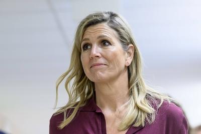 Queen Máxima pays working visit to Radboud University Medical Center, Nijmegen, The Netherlands-stock-foto