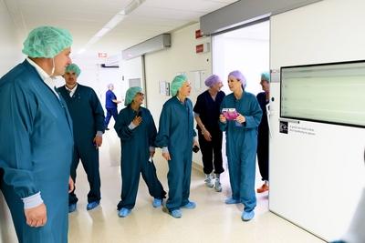 Queen Máxima pays working visit to Radboud University Medical Center, Nijmegen, The Netherlands-stock-foto