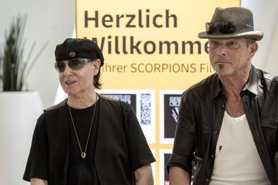 Eigene Briefmarken f?r die deutsche Rock-Formation Scorpions.-stock-foto