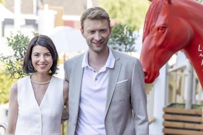 Leverkusens Sport-Boss Simon Rolfes mit Frau Jenny zu Gast auf der CHIO Aachen Media Night zur eroeffnung des CHIO Aachen Pferdesport Turnier am 01.Juli 2025 in Aachen n Aachen, NRW Deutschland *** Leverkusens sports boss Simon Rolfes and his wife Jenny as guests at the CHIO Aachen Media Night for the opening of the CHIO Aachen horse show on July 01, 2025 in Aachen n Aachen, NRW Germany-stock-photo