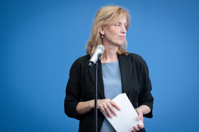Pressekonferenz, Karin Prien-stock-foto