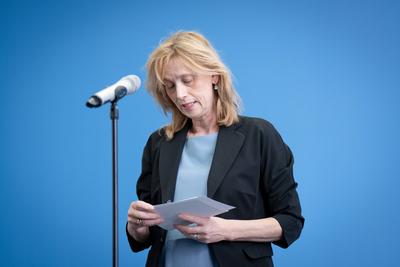 Pressekonferenz, Karin Prien-stock-foto