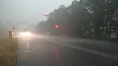 Heftige Gewitter und Unwetter beenden die Hitzewelle in Westdeutschland. Fr?her als geplant zogen Unwetter ?ber Westdeut-stock-foto