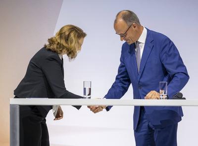 Bankwirtschaftliche Tagung - BK Friedrich Merz-stock-foto