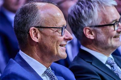 Bankwirtschaftliche Tagung - BK Friedrich Merz-stock-foto
