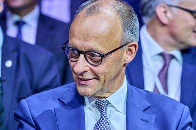 Bankwirtschaftliche Tagung - BK Friedrich Merz-stock-foto