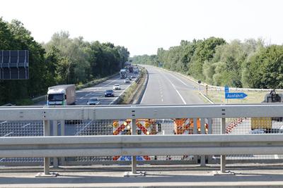 Fahrbahnschaden A5-stock-foto