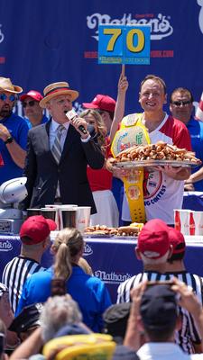 Nathan's hot dog eating contest 2025-stock-foto