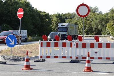 Fahrbahnschaden A5-stock-foto
