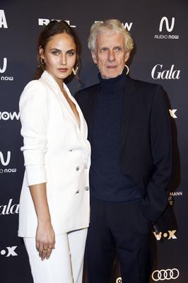 Elena Carriere mit Vater Mathieu Carriere bei der Berlin Opening Night by Gala & UFA 2020 im Hotel SO / Berlin Das Stue-stock-photo