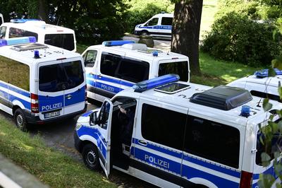 Grenzkontrollen an der deutsch-polnischen Grenze in G?rlitz-stock-foto