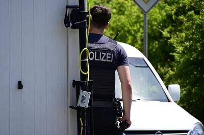 Grenzkontrollen an der deutsch-polnischen Grenze in G?rlitz-stock-foto