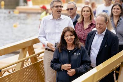 Opening of several bathing sites on the Seine river inside Paris-stock-foto
