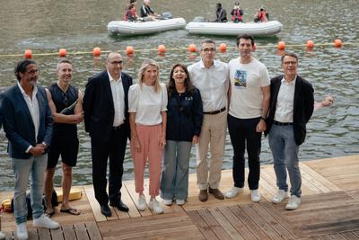Opening of several bathing sites on the Seine river inside Paris-stock-foto