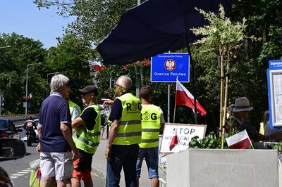 Grenzkontrollen an der deutsch-polnischen Grenze in G?rlitz-stock-foto
