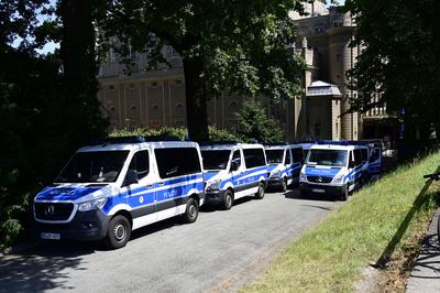Grenzkontrollen an der deutsch-polnischen Grenze in G?rlitz-stock-foto