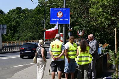 Grenzkontrollen an der deutsch-polnischen Grenze in G?rlitz-stock-foto