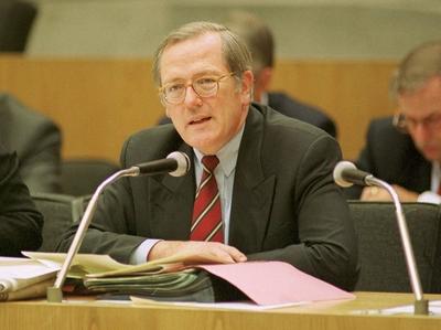 Der hessische Justizminister Dr jur Christean Wagner CDU am Mittwoch 26 Januar 2000 im Landta-stock-foto