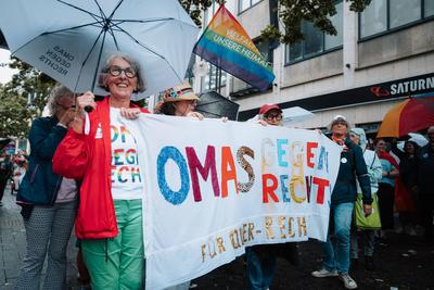 06.07.2025, CSD K?ln 2025, Parade und Demonstration f?r Vielfalt und Gleichberechtigung-stock-foto