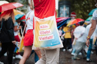 06.07.2025, CSD K?ln 2025, Parade und Demonstration f?r Vielfalt und Gleichberechtigung-stock-foto