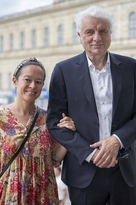 Udo Wachtveitl mit Partnerin Lila Schulz-stock-foto