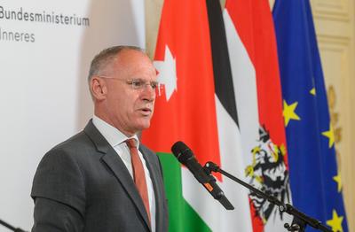 20250707 Doorstep des Inneministers mit dem Jordanischeninnenministers-stock-foto